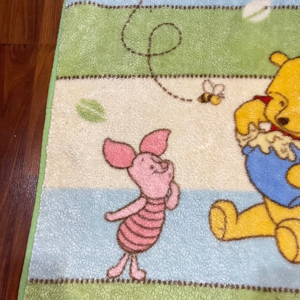 Vintage Winnie the Pooh Piglet Blanket Plush Sherpa 30x45 Baby‎ Disney Honey bee